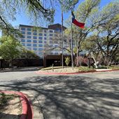 Renaissance Austin Hotel