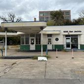 1500 San Jacinto Blvd
