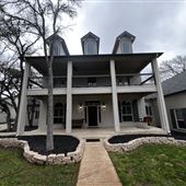 Whispering Oaks Estate