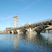 Pfluger Pedestrian Bridge