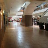 Lakeline Mall