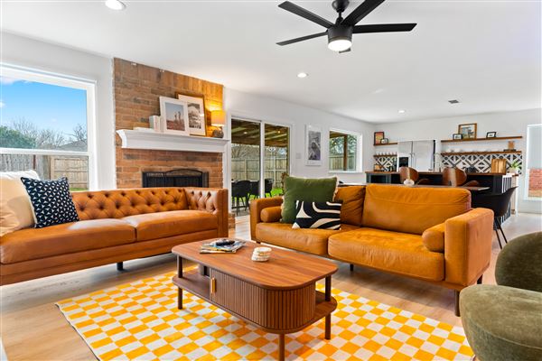 Suburban Home with Chef's Kitchen, Large Backyard, Open Plan Living